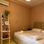 City Center Apartment *