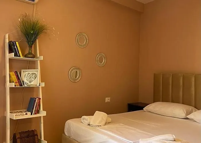 City Center Apartment *